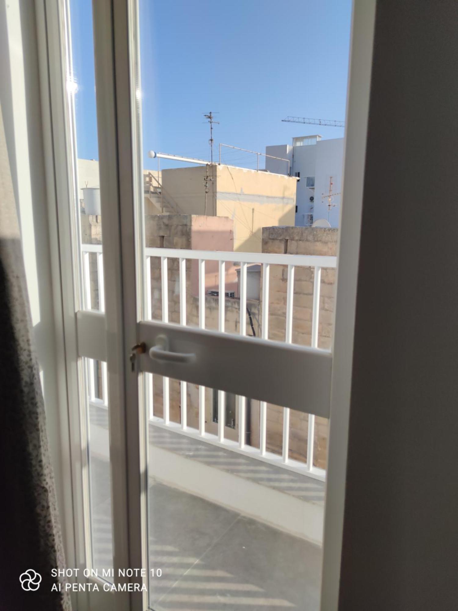 Privilege Suite Sliema Oda fotoğraf